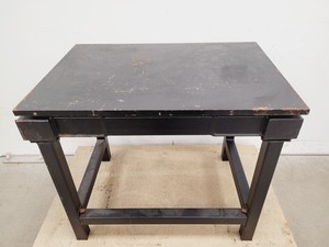 Thumbnail image of Vibration Isolation Laboratory Optics Table - 87cm x 59cm x 73cm LWH Lab