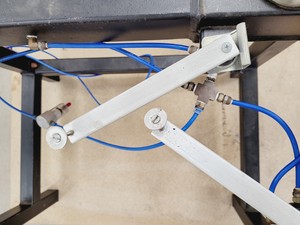 Thumbnail image of Vibration Isolation Laboratory Optics Table - 87cm x 59cm x 73cm LWH Lab