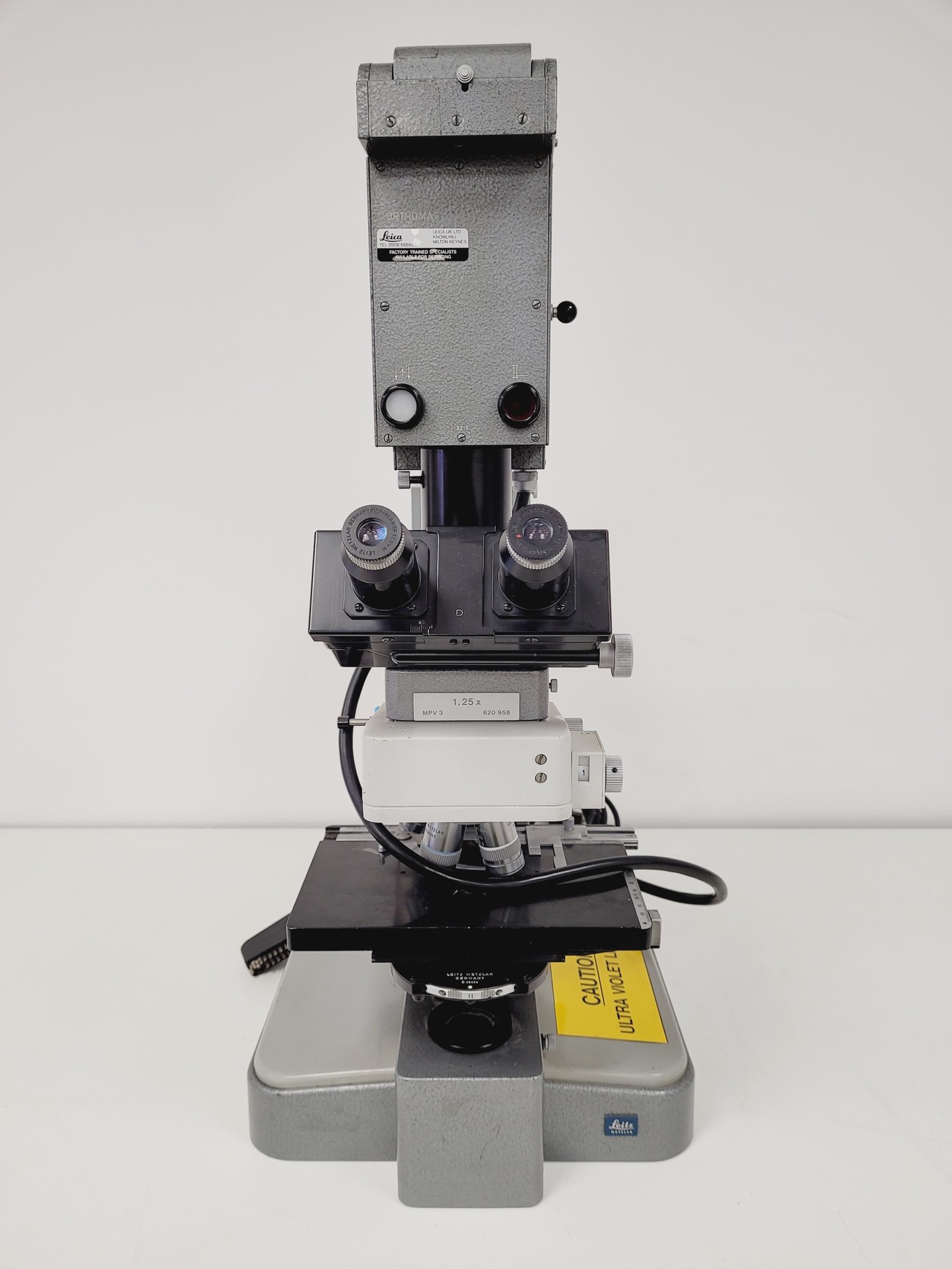 Image of Leitz Wetzlar Orthoplan Microscope with 5 x Objectives, Phaco, FLUOTAR Lab