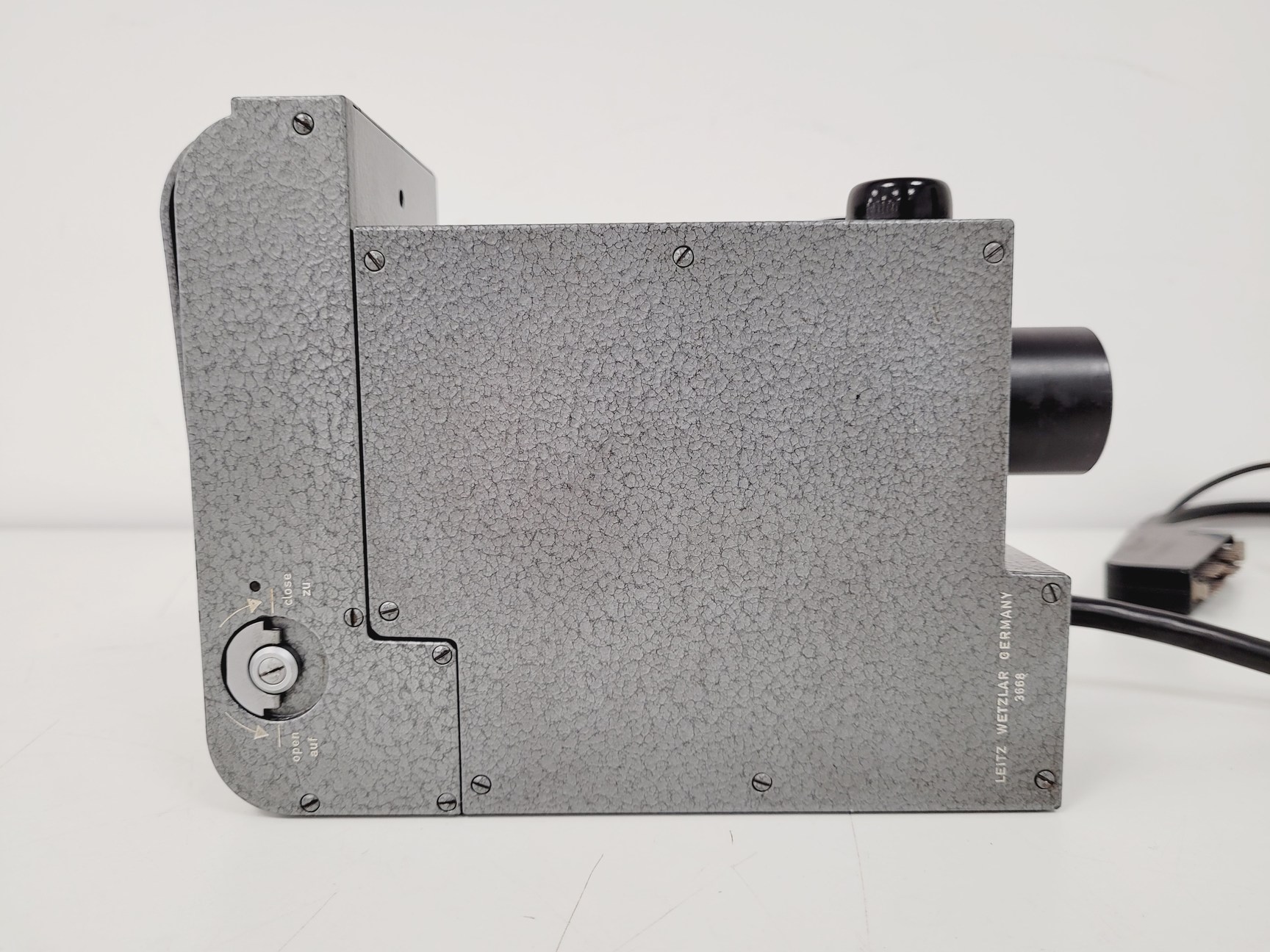 Image of Leitz Wetzlar Orthoplan Microscope with 5 x Objectives, Phaco, FLUOTAR Lab