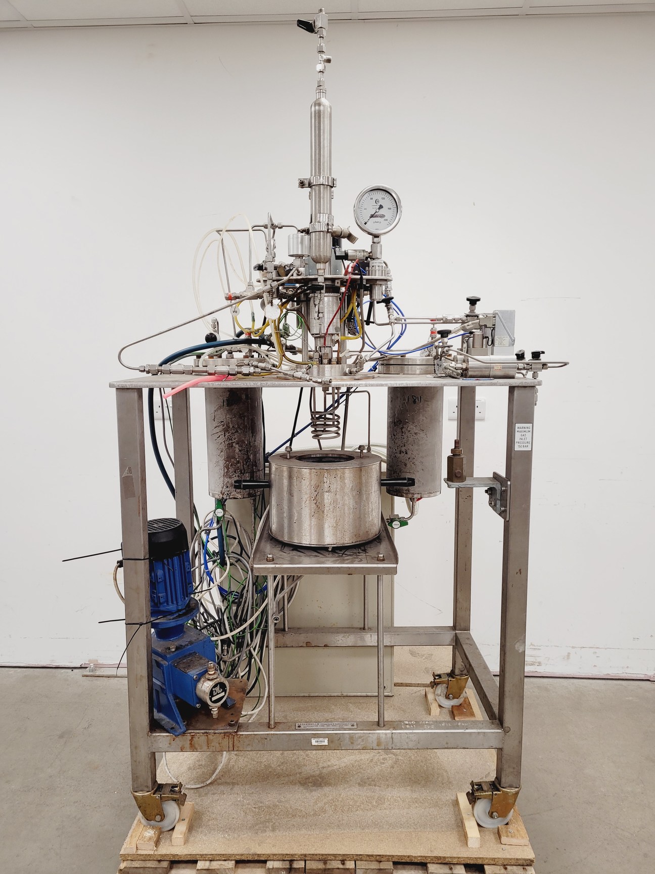 Image of Baskerville Hastelloy 265 Reactor System with Control Box Lab
