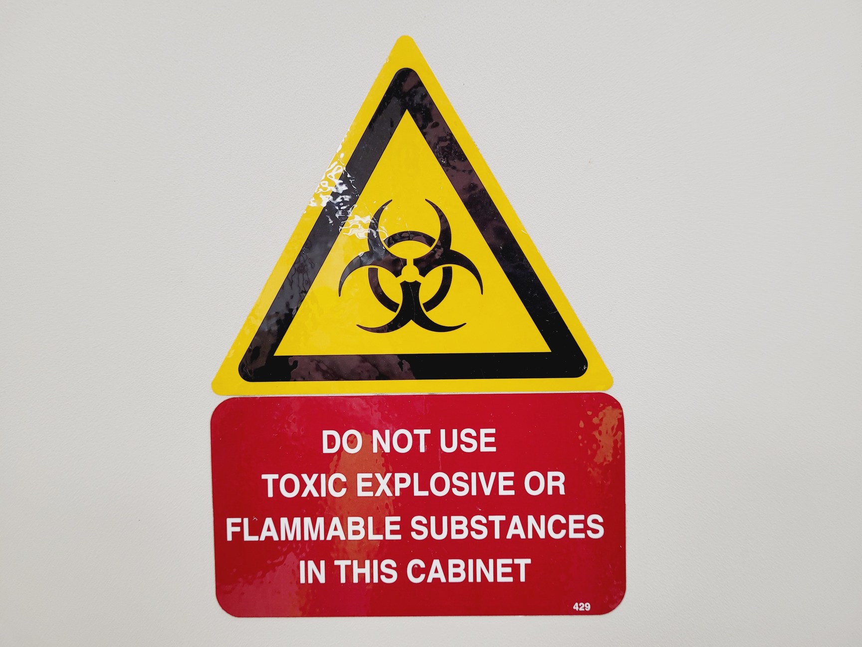 Image of Nuaire NU-426-400E Class II Biosafety Safety Cabinet & Stand Lab