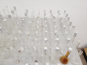 Thumbnail image of Large Lot of Volumetric Laboratory Flasks - Various Sizes - 50-1000ml Lab