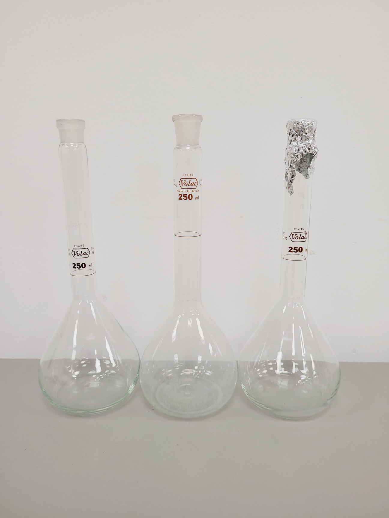Image of Large Lot of Volumetric Laboratory Flasks - Various Sizes - 50-1000ml Lab