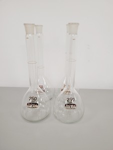 Thumbnail image of Large Lot of Volumetric Laboratory Flasks - Various Sizes - 50-1000ml Lab