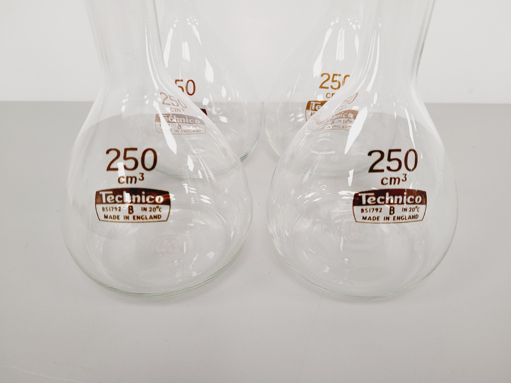 Image of Large Lot of Volumetric Laboratory Flasks - Various Sizes - 50-1000ml Lab