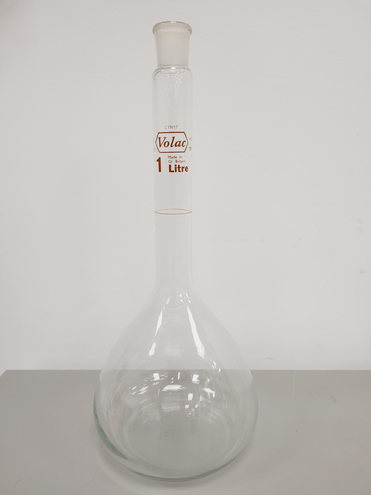 Image of Large Lot of Volumetric Laboratory Flasks - Various Sizes - 50-1000ml Lab
