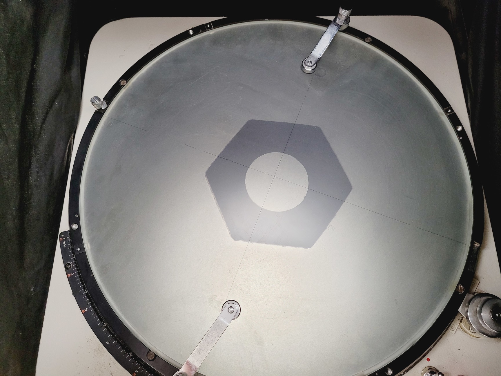 Image of Nikon Profile Projector Model V-16C Shadowgraph with 5 x Objectives Lab