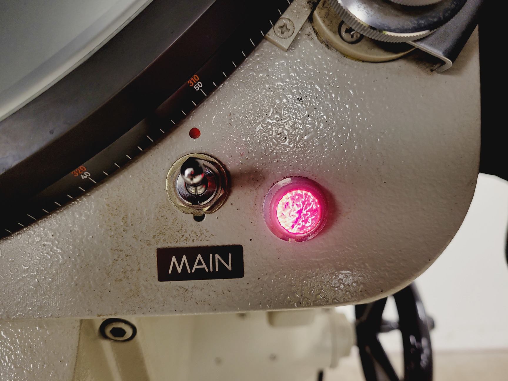 Image of Nikon Profile Projector Model V-16C Shadowgraph with 5 x Objectives Lab