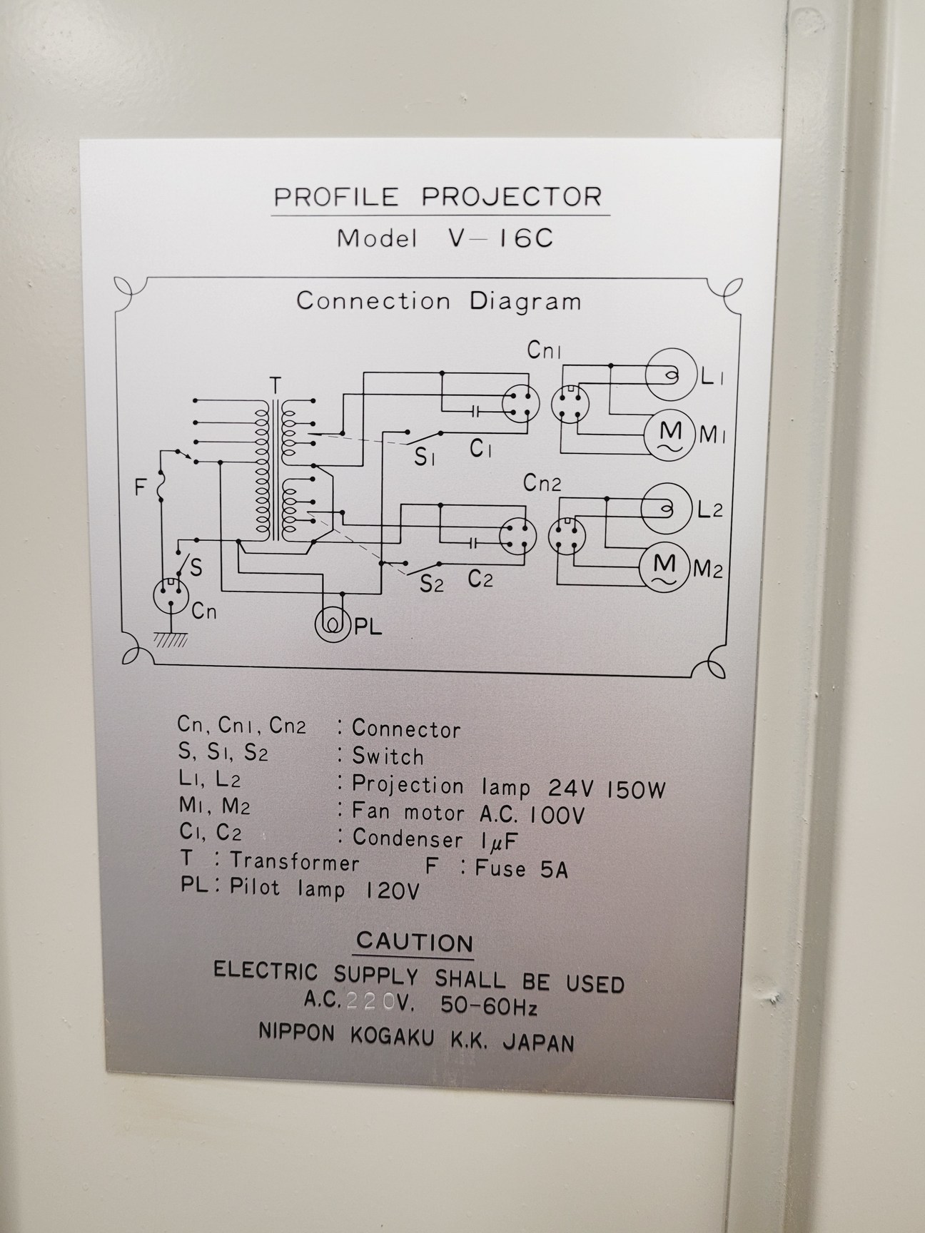 Image of Nikon Profile Projector Model V-16C Shadowgraph with 5 x Objectives Lab