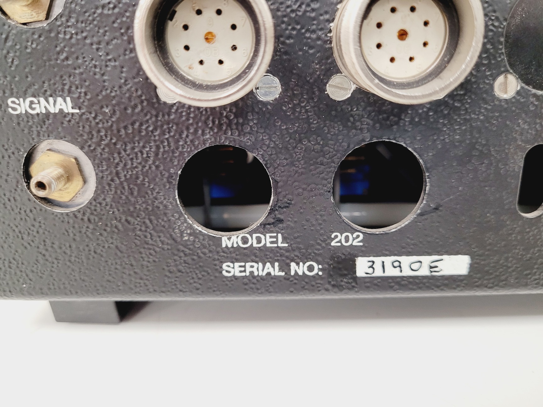 Image of Nikon Profile Projector Model V-16C Shadowgraph with 5 x Objectives Lab