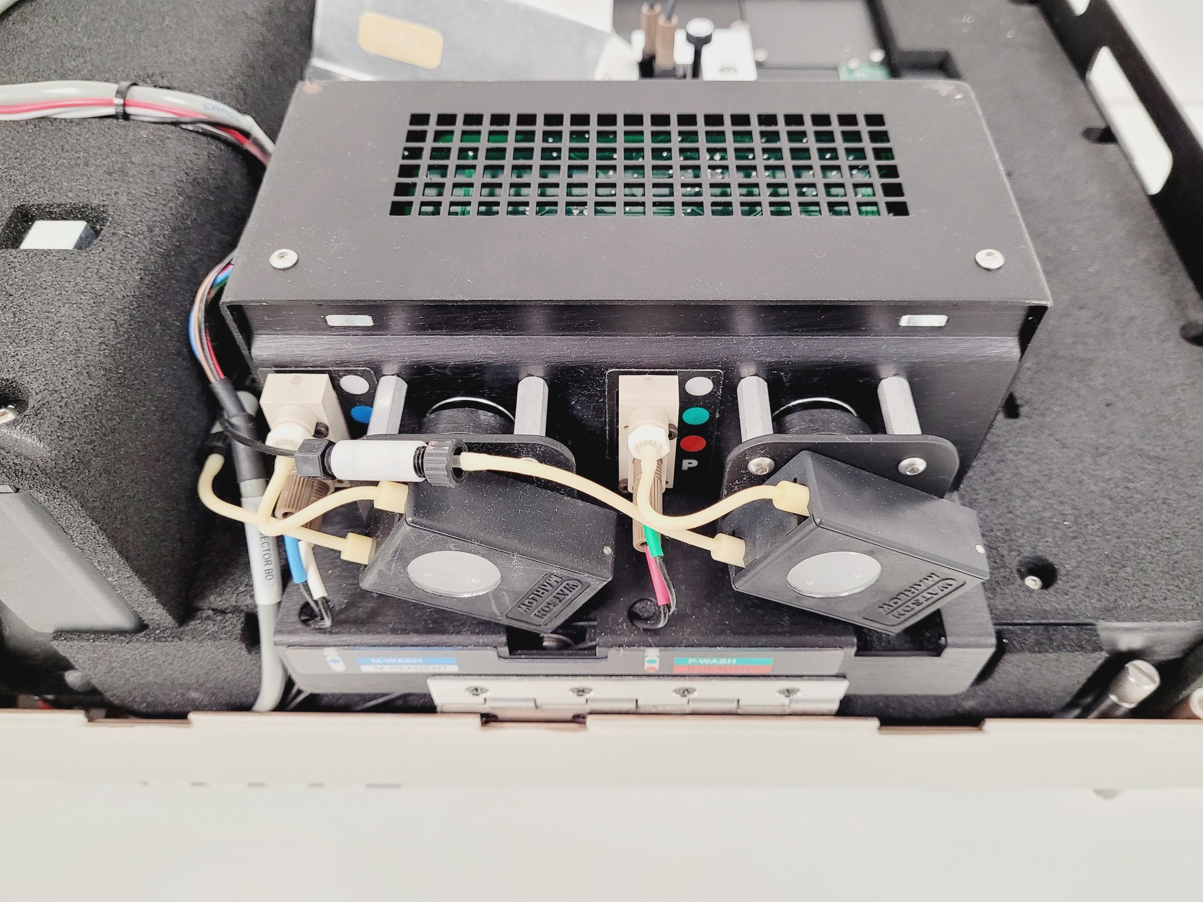 Image of Molecular Devices Spectramax L Microplate Reader Luminometer Lab