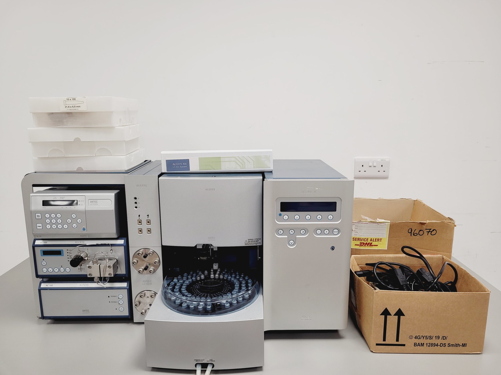 Image of Antec Scientific Alexys 100 LC-EC System Lab - LC 100, AC 100, LC 110, AS 100