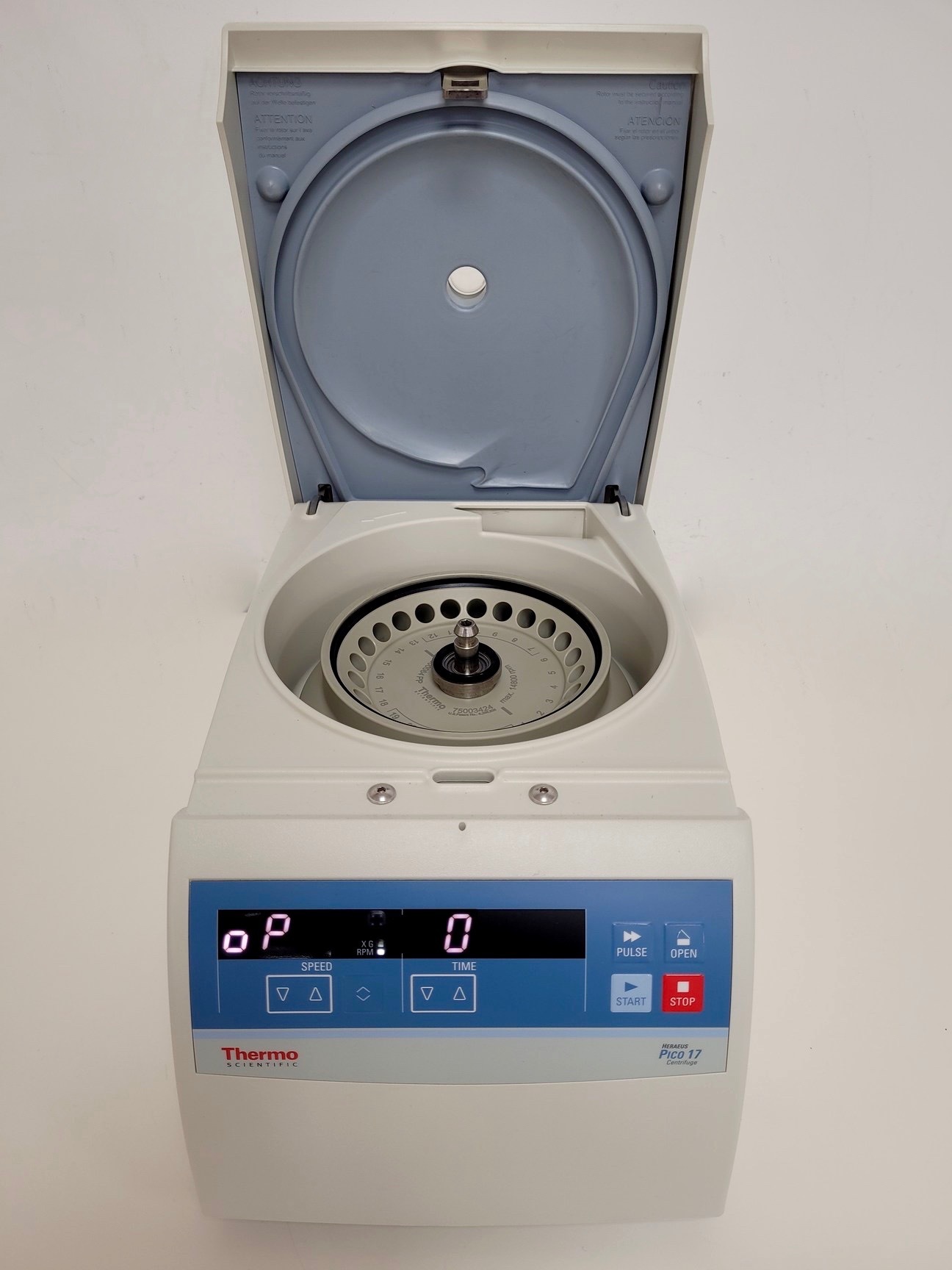 Image of Thermo Scientific Heraeus Pico 17 Benchtop Laboratory Centrifuge 13300rpm Lab