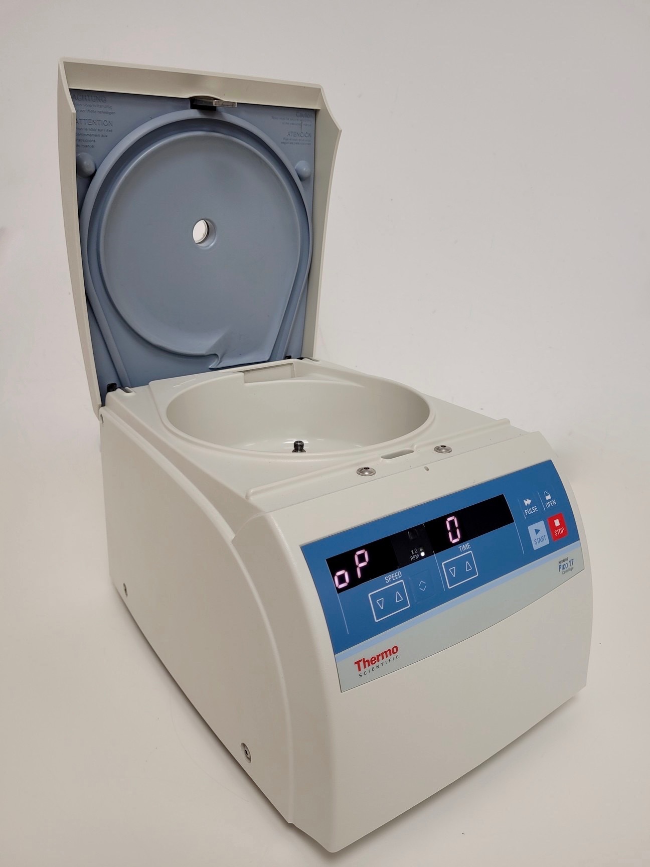 Image of Thermo Scientific Heraeus Pico 17 Benchtop Laboratory Centrifuge 13300rpm Lab