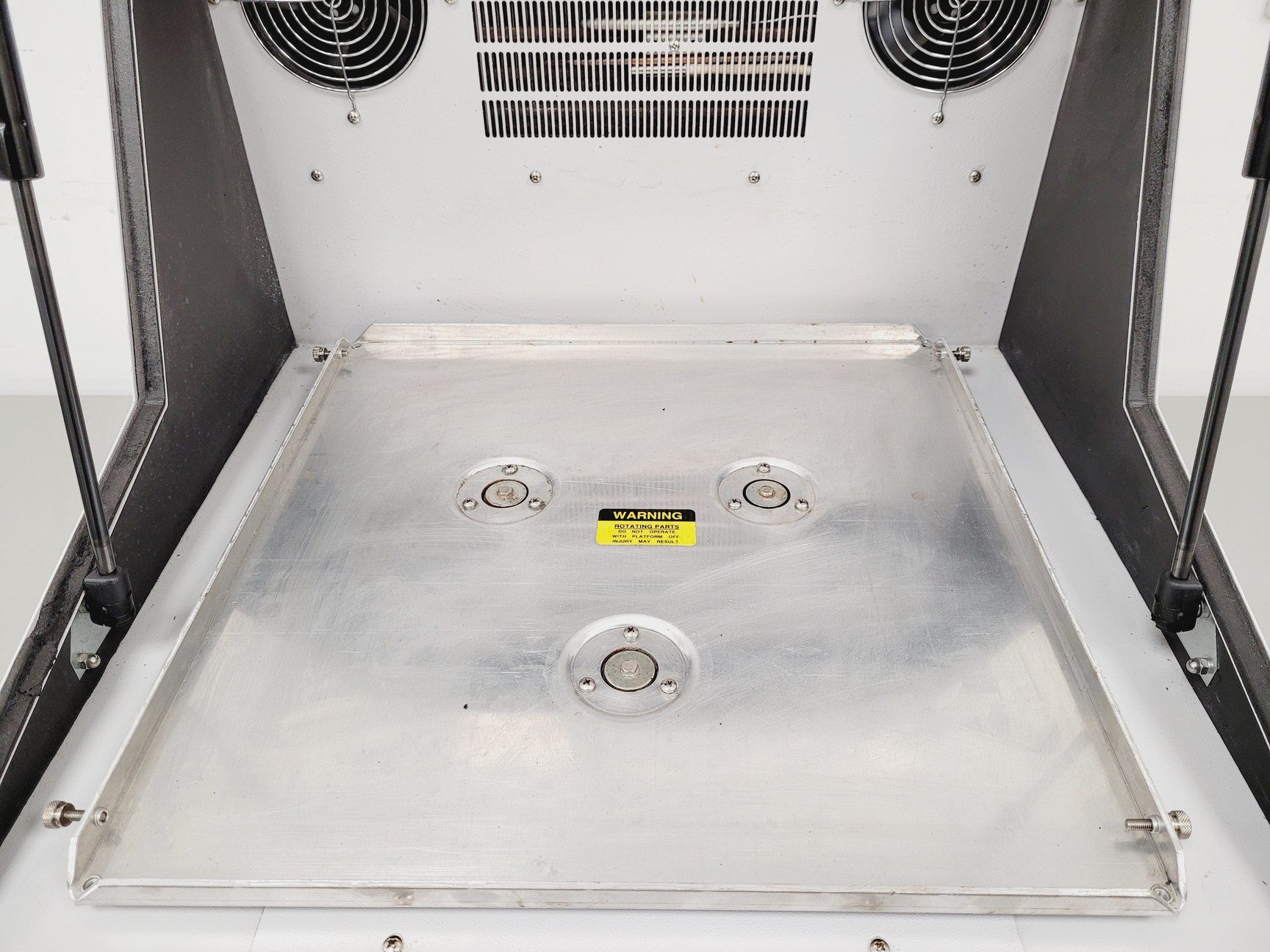 Image of Barnstead International Max Q 4000 Laboratory Incubator Shaker SHKA4000-8CE  Lab