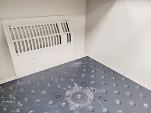 Thumbnail image of New Brunswick Classic C24 Incubator Shaker Lab