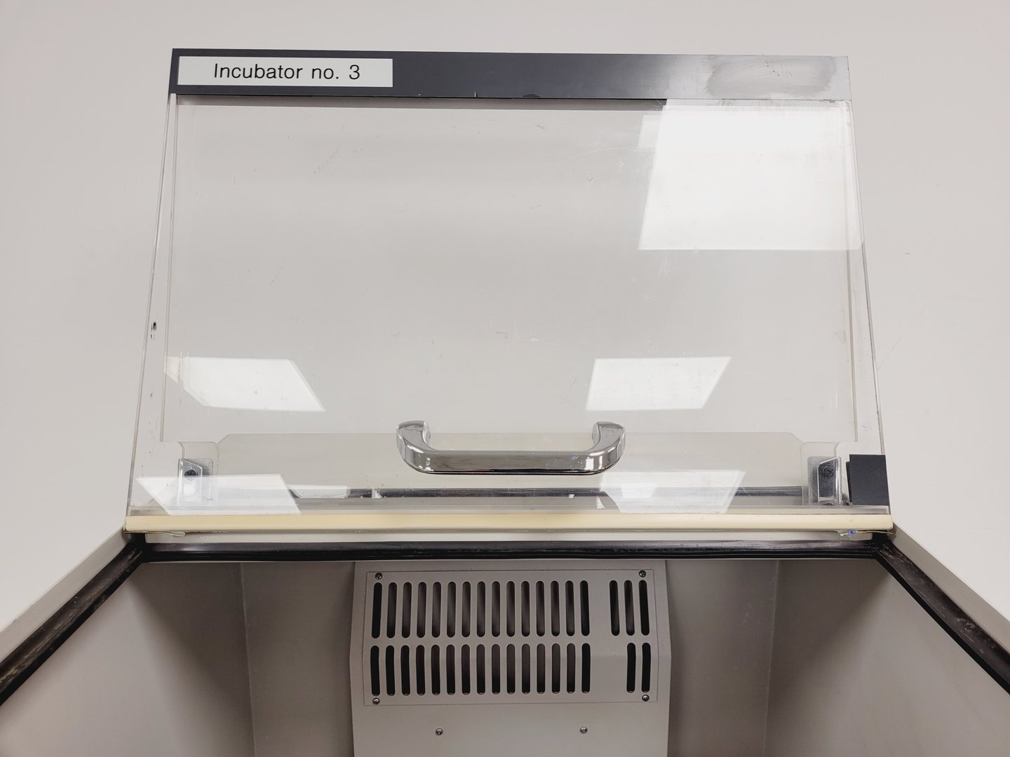 Image of New Brunswick Classic C24 Incubator Shaker Lab