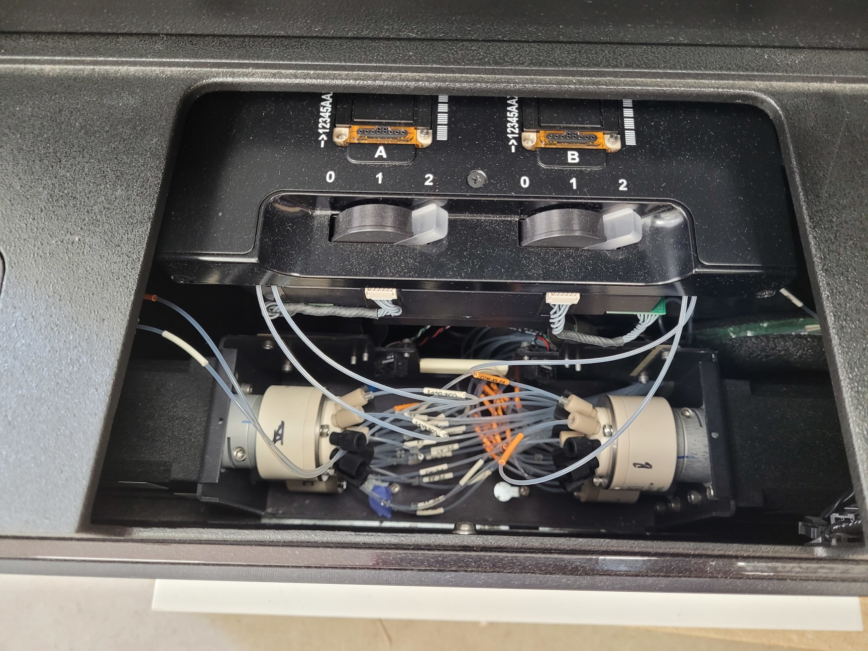 Illumina HiSeq 2500 Genome Sequencer Lab
