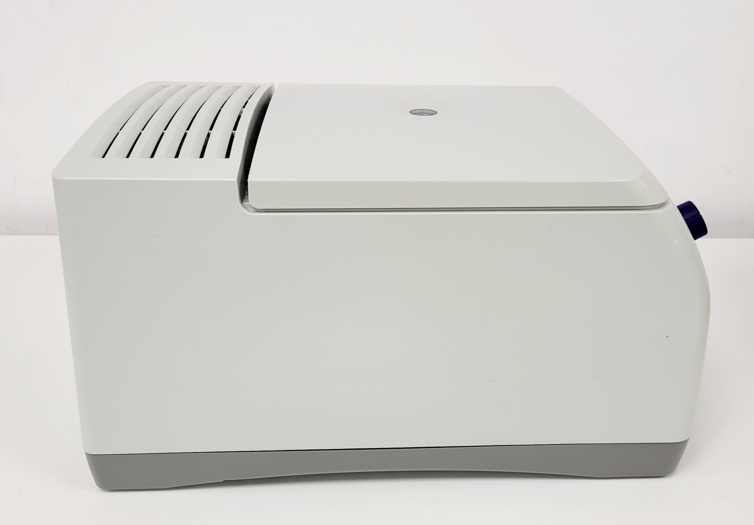 Image of Eppendorf 5418 Refrigerated Benchtop Laboratory Centrifuge Lab
