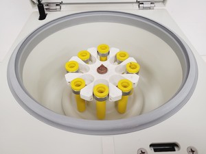 Thumbnail image of Thermo Electron Corporation Labofuge 300 Heraeus Centrifuge with Rotor Lab