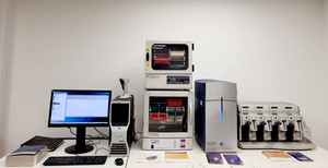 Thumbnail image of Affymetrix GeneChip Scanner 3000 System with Hybridization Ovens & Autoloader