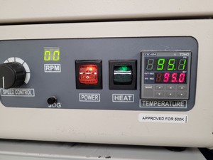 Thumbnail image of Affymetrix GeneChip Scanner 3000 System with Hybridization Ovens & Autoloader