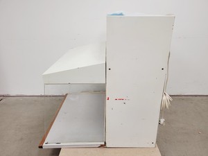 Thumbnail image of Microflow Pathfinder Laminar Flow Cabinet Lab
