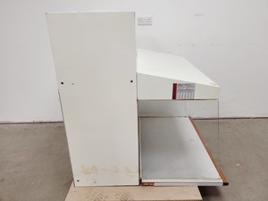 Thumbnail image of Microflow Pathfinder Laminar Flow Cabinet Lab