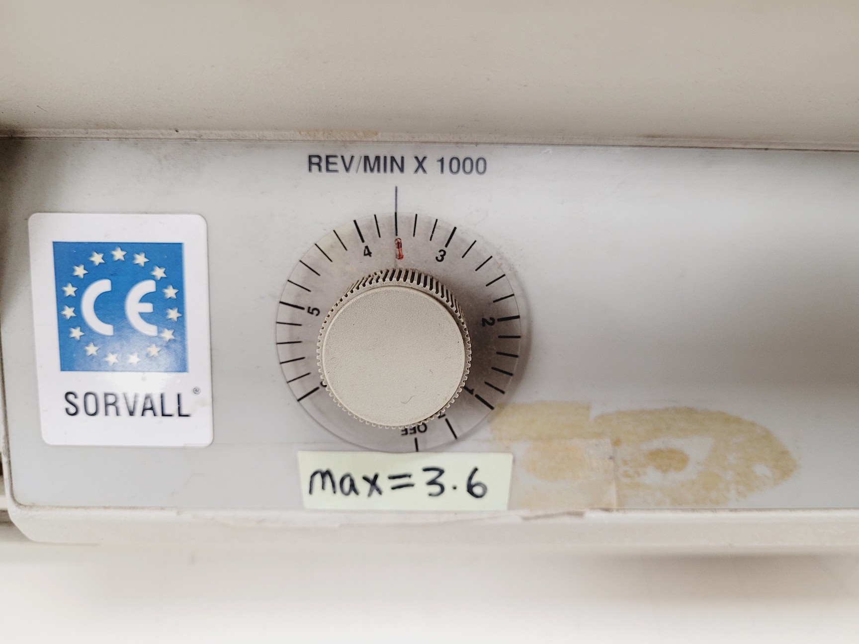 Image of Du Pont Sorvall Benchtop Centrifuge Model - RT 6000D with H1000B 3600RPM Rotor 