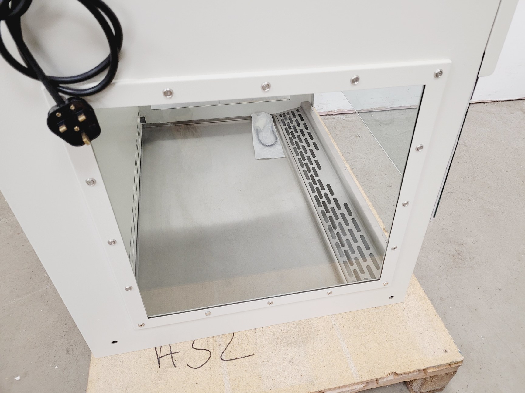 Image of Labcaire Model - VLF-R Recirculating Vertical Laminar Flow Cabinet Lab