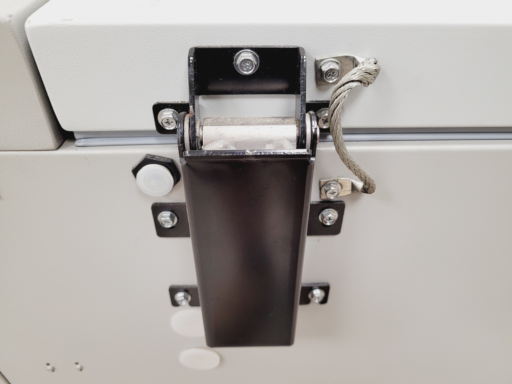 Image of Gallenkamp Laboratory Incubator Shaker  Cat no. IOX400.XX2.C Lab