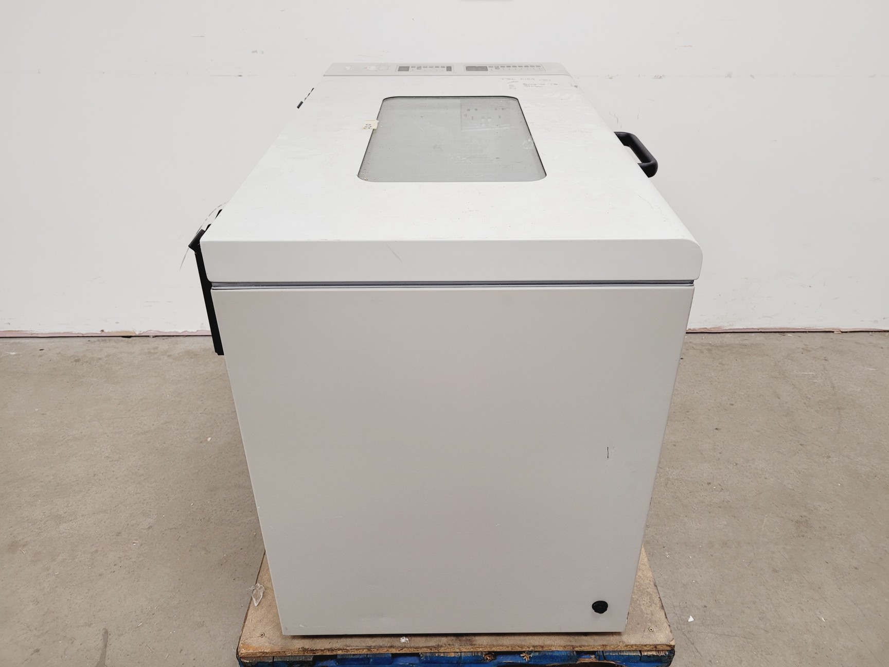 Image of Gallenkamp Laboratory Incubator Shaker  Cat no. IOX400.XX2.C Lab
