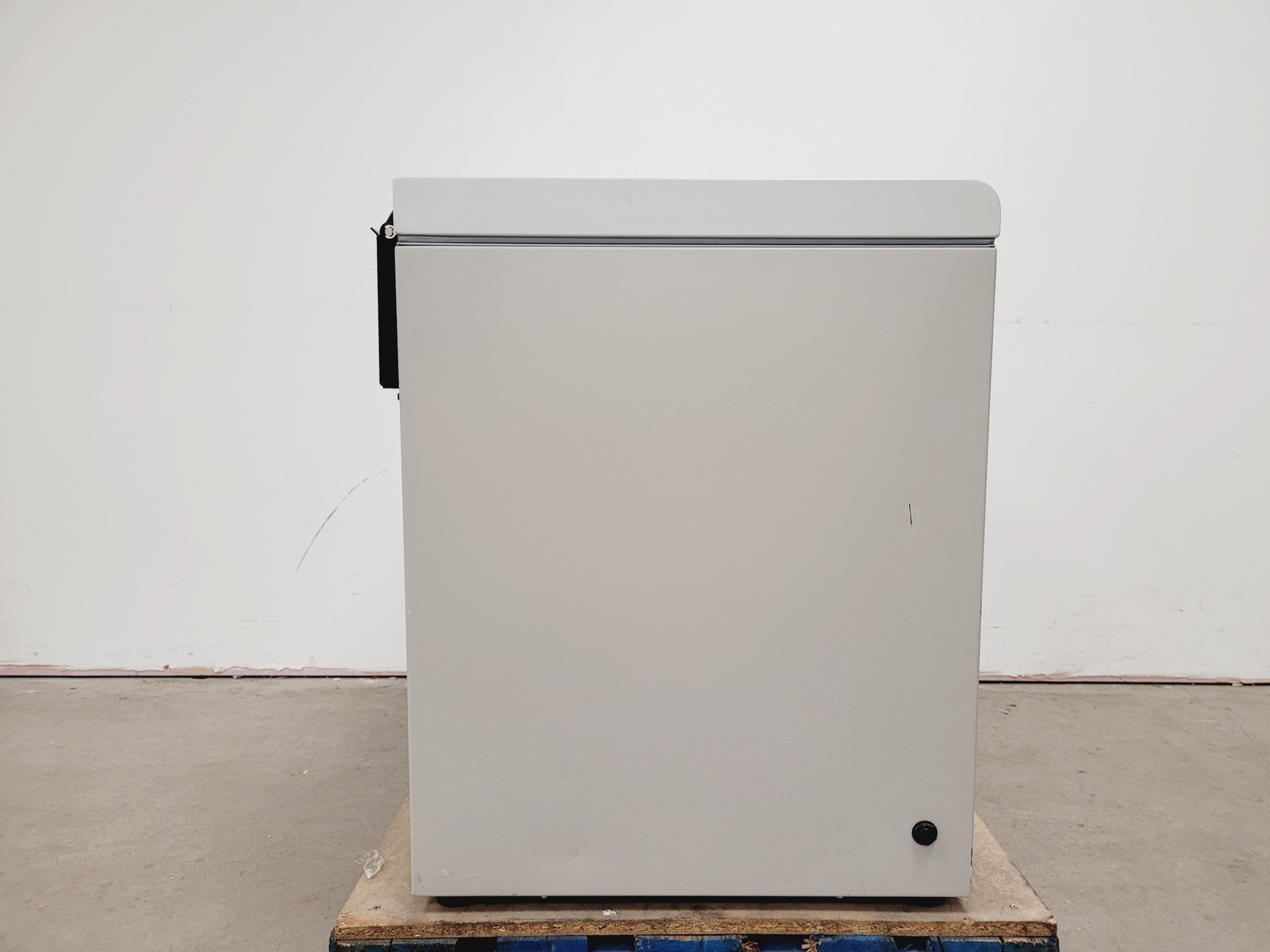 Image of Gallenkamp Laboratory Incubator Shaker  Cat no. IOX400.XX2.C Lab