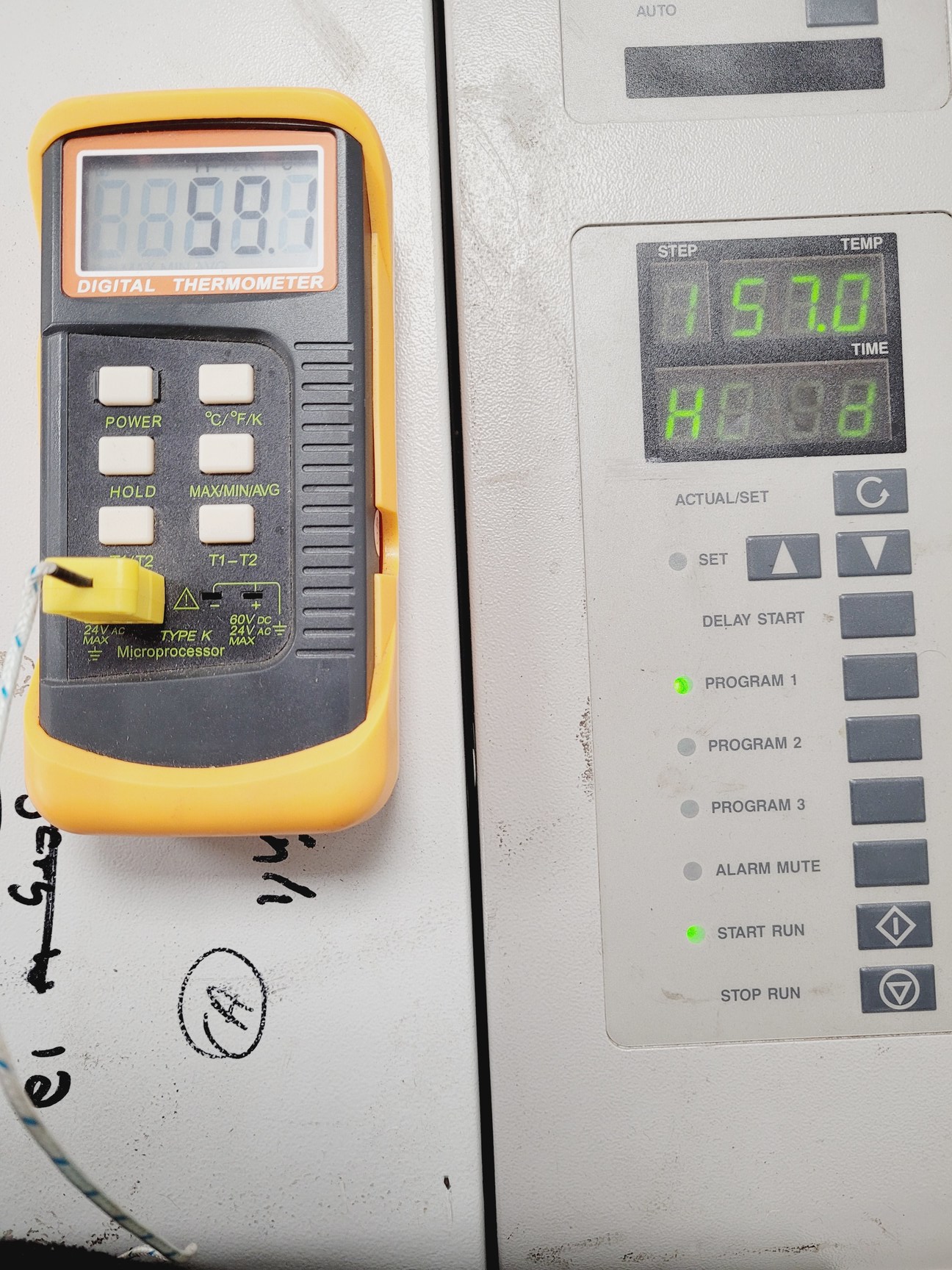 Image of Gallenkamp Laboratory Incubator Shaker  Cat no. IOX400.XX2.C Lab