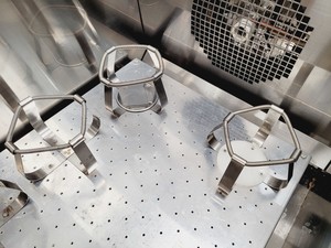 Thumbnail image of Gallenkamp Incubator Shaker Cat no. IOX400.XX2.C Lab