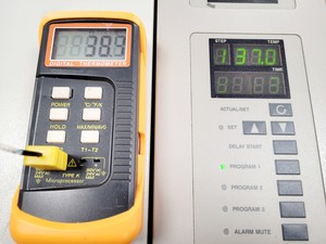 Thumbnail image of Gallenkamp Incubator Shaker Cat no. IOX400.XX2.C Lab