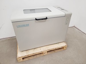 Thumbnail image of Gallenkamp Incubator Shaker Cat no. IOX400.XX2.C Lab