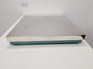 Thumbnail image of Sartorius Combics 2 Platform Scales Lab