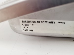 Thumbnail image of Sartorius Combics 2 Platform Scales Lab