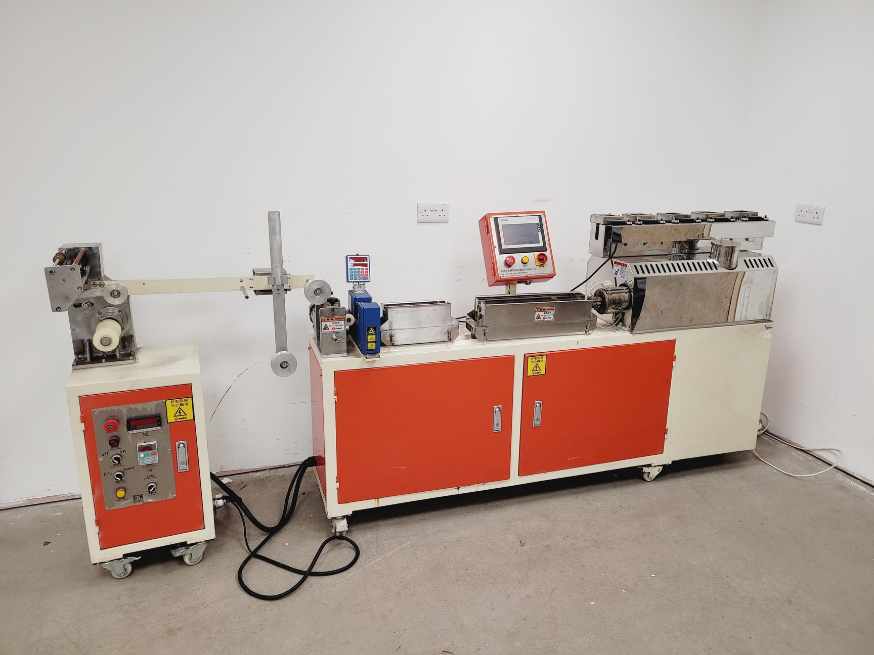 Image of Songhu Plastic Machinery Small Extruder Machine for 3D Printing Filament