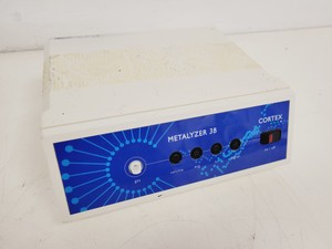 Thumbnail image of Cortex Metalyzer 3B Spiroergometry System Lab Breath-by-breath