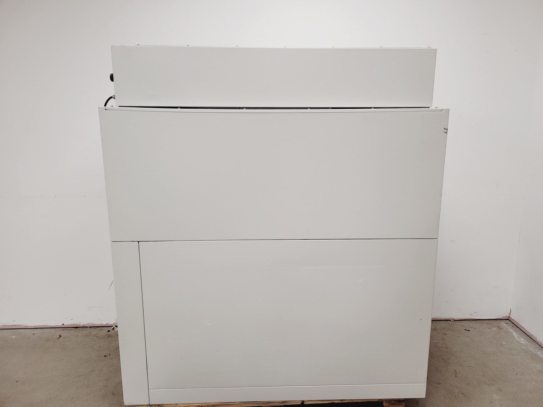 Image of Labcaire Model - BH12 Class II Biological Safety Cabinet Lab