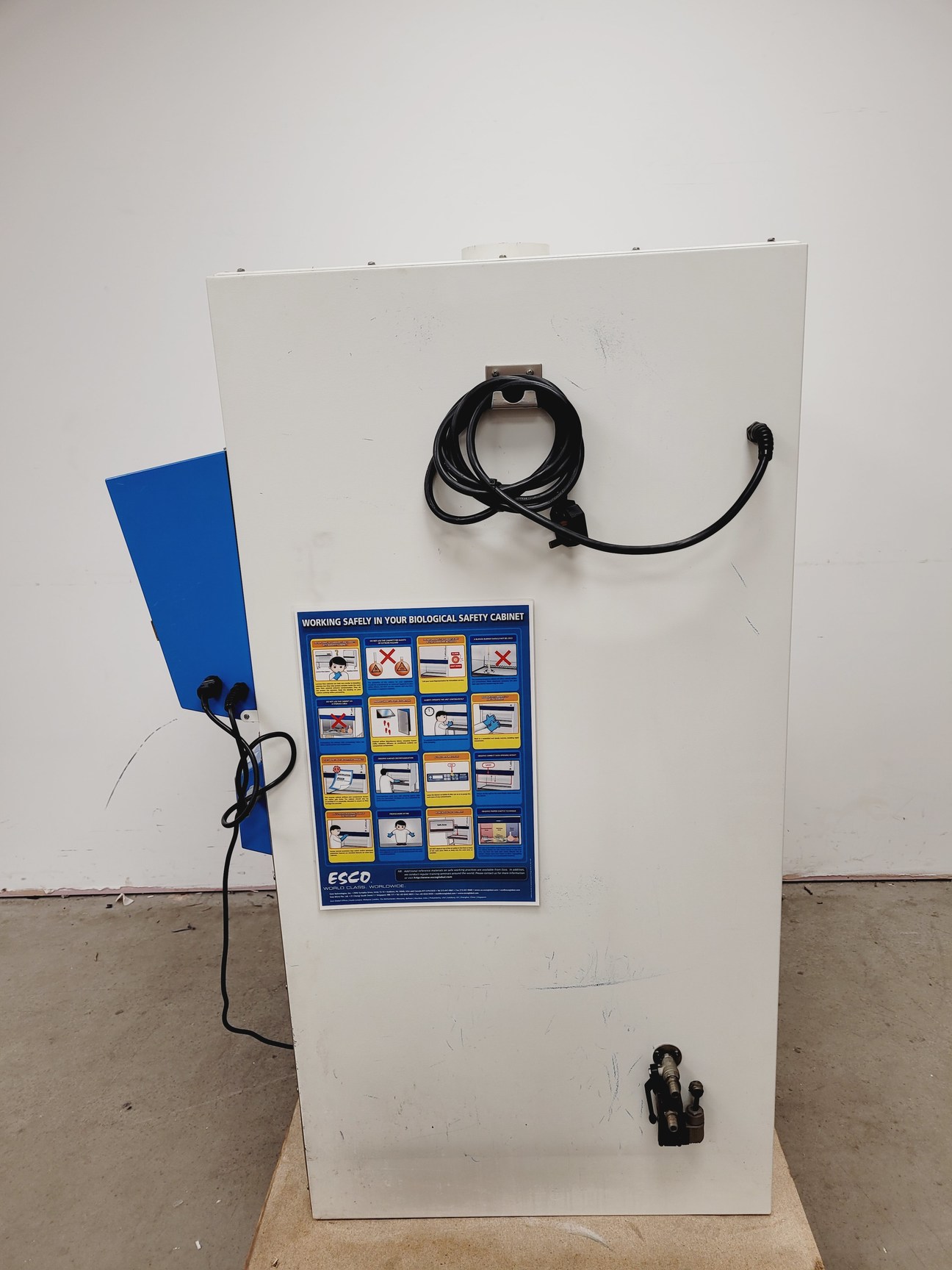 Image of Gelaire BSB-3A Class 1 Safety Cabinet - Lab 