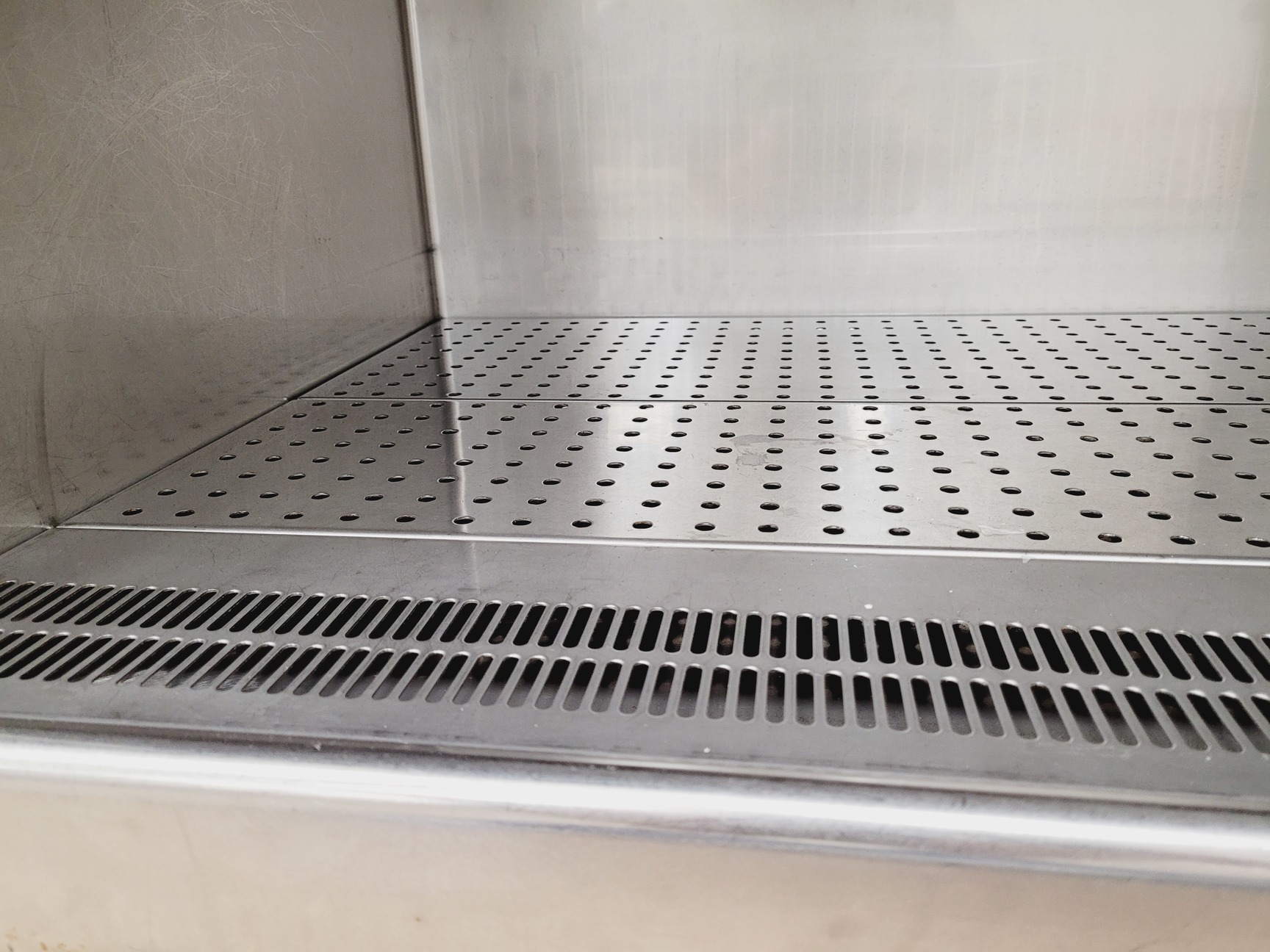 Image of Gelaire BSB-3A Class 1 Safety Cabinet - Lab 