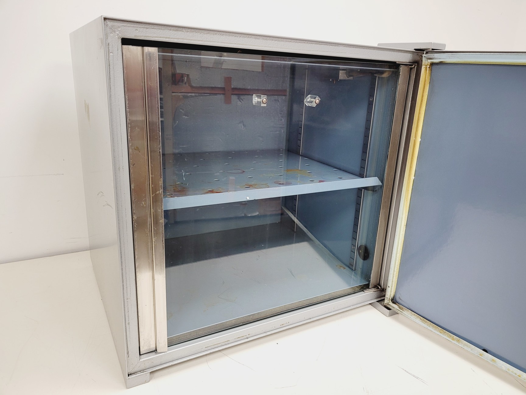 Image of Leec Type K1 Benchtop Laboratory Incubator Lab