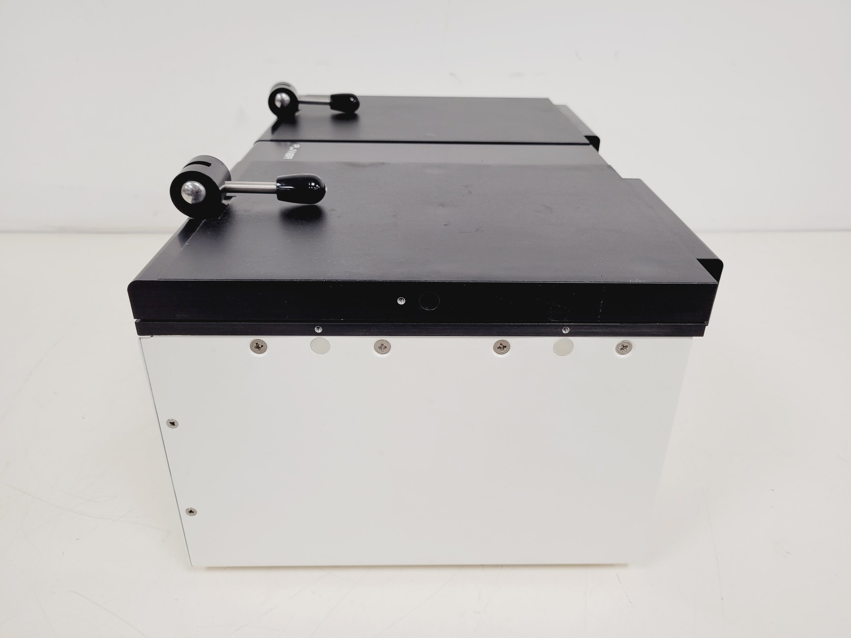 Image of Planer Bench Top Incubator  Model - BT37GP  PN - GDBT37GP-01 Lab