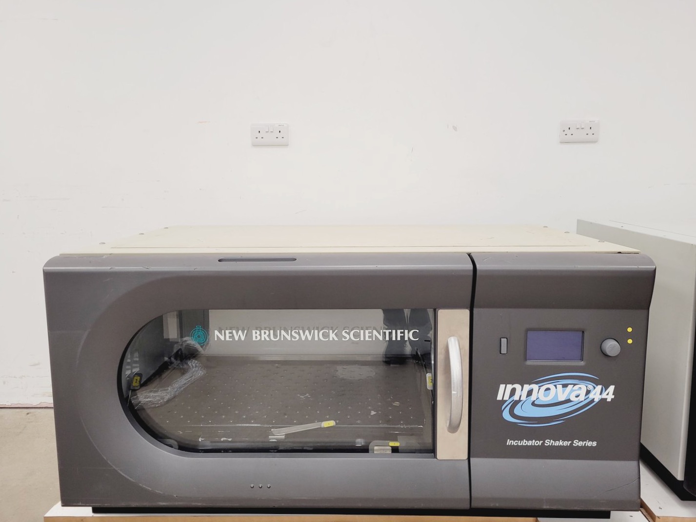 Image of New Brunswick Innova 44R Incubator Shaker Double Stack Lab