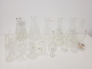 Thumbnail image of 28 x Conical & Volumetric Laboratory Flasks Lab - Kimax, Quick Fit, Pyrex Lab