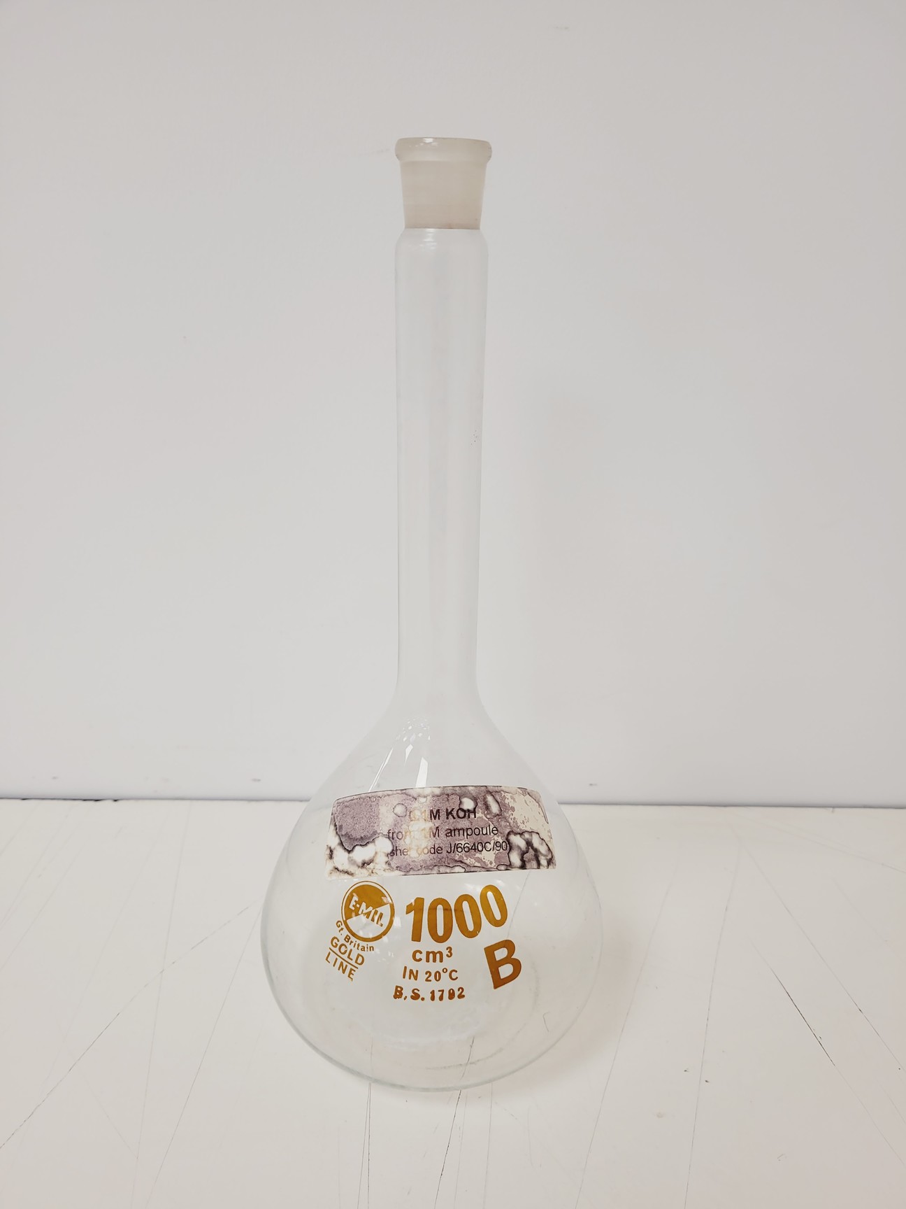 Image of 28 x Conical & Volumetric Laboratory Flasks Lab - Kimax, Quick Fit, Pyrex Lab